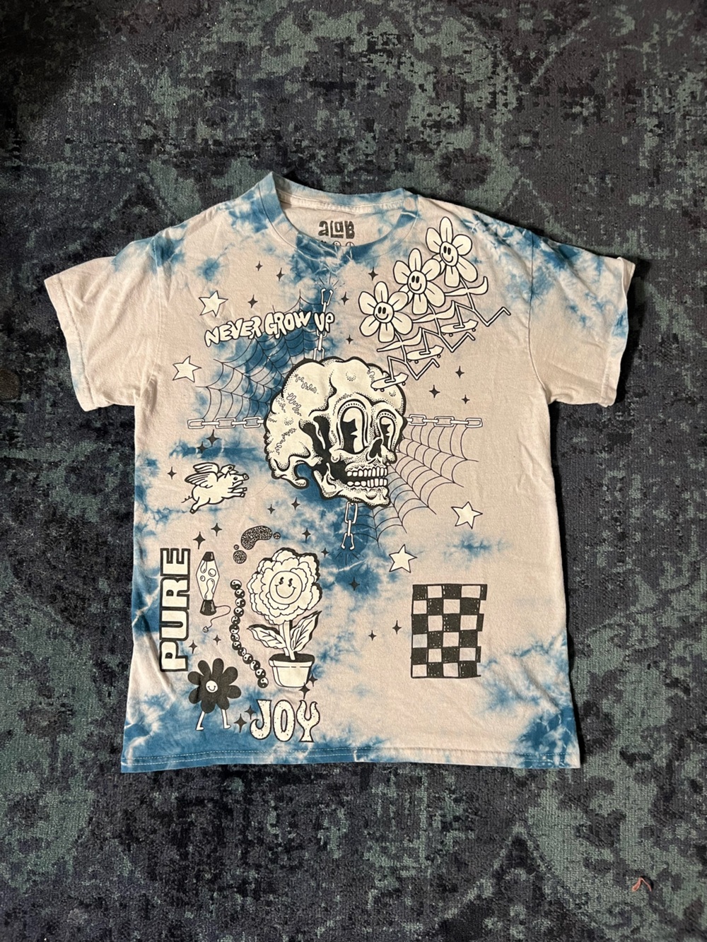 Graphic Tie-Dye Short Sleeve Tee in Blue and White